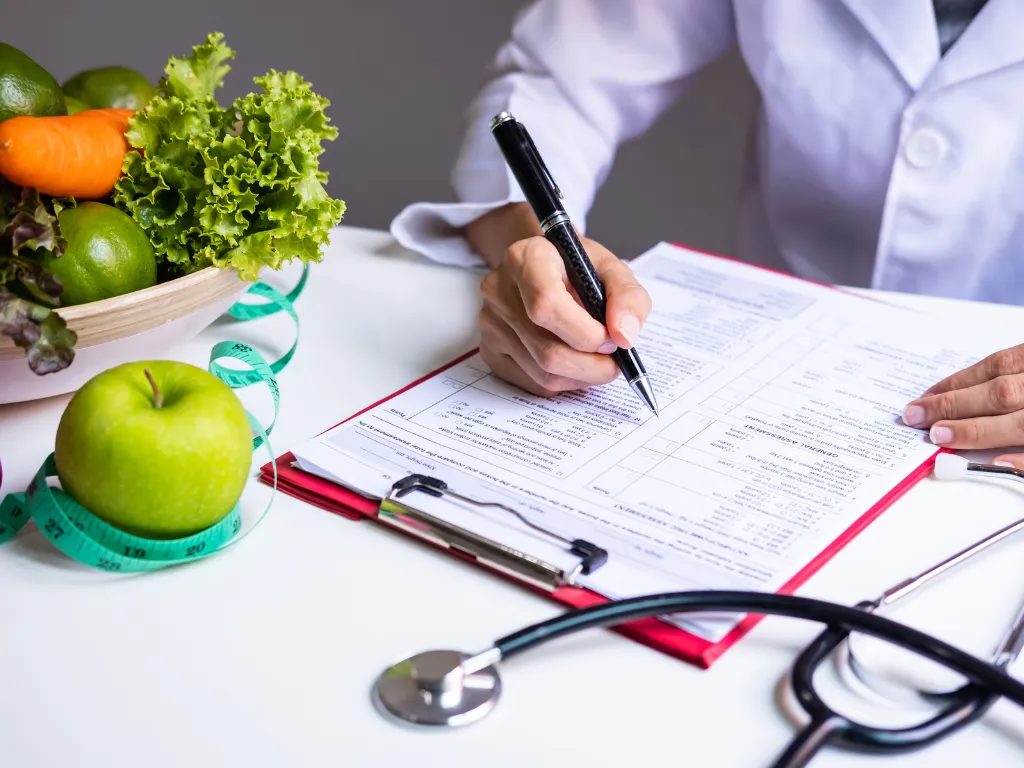 Health coaching session focused on nutrition and lifestyle